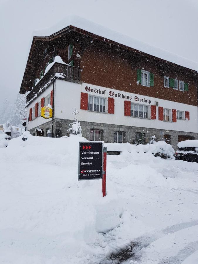 Gasthaus Waldhaus Hotell Melchtal Exteriör bild